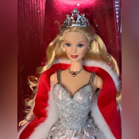 Collectable Barbie 2001 Festive Doll in Silver and Red Gown - Picture 6 of 7